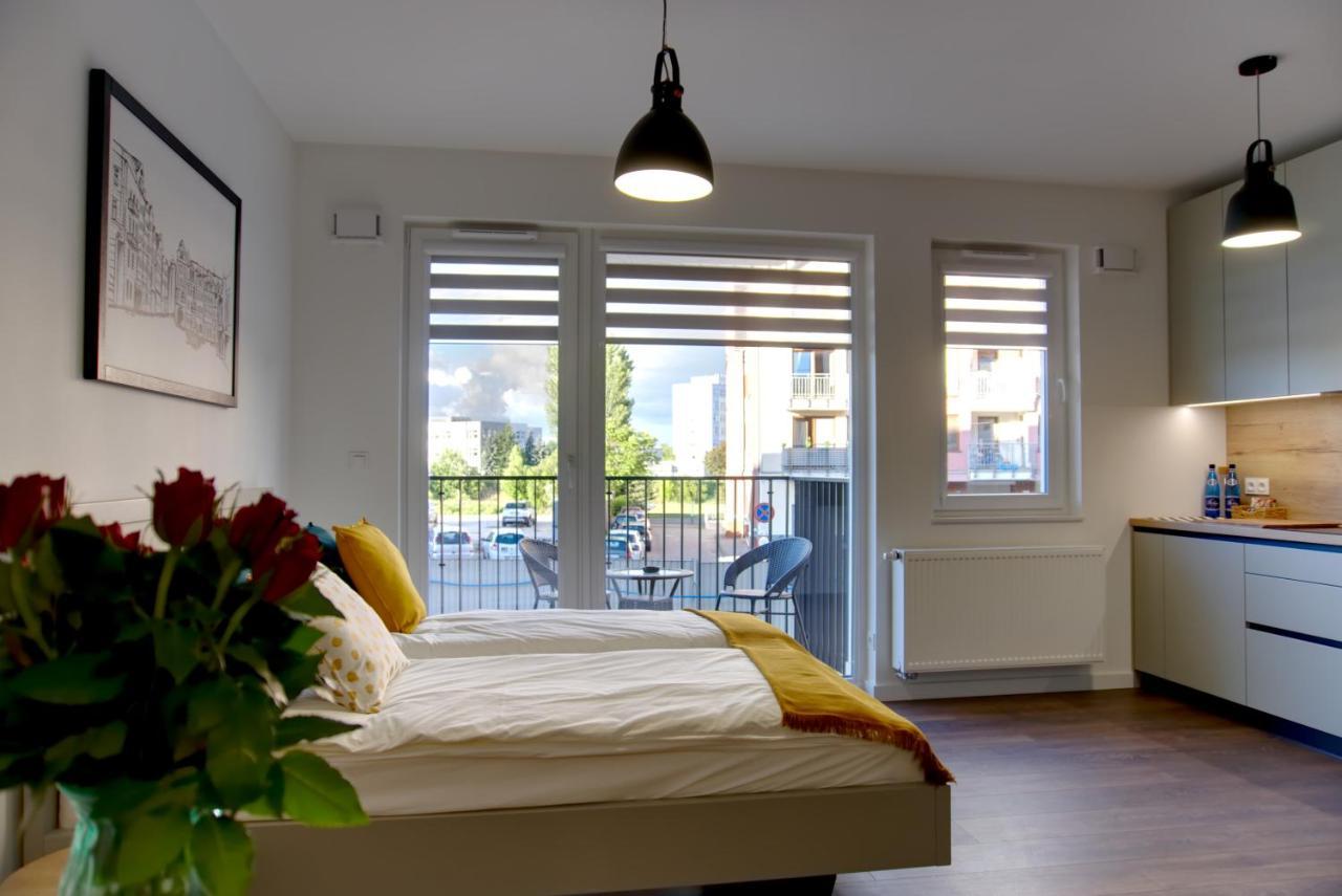 Essence Apartments Topaz Poznań Buitenkant foto